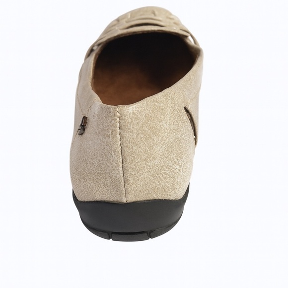 Life Stride Women’s Gold Casual Flat Slip-On Comfort Shoe 6.5M NEW, No Tags - Picture 4 of 6